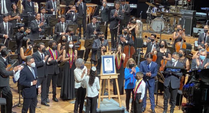 Venezuela logra el récord Guinness al tener la Orquesta más grande del mundo