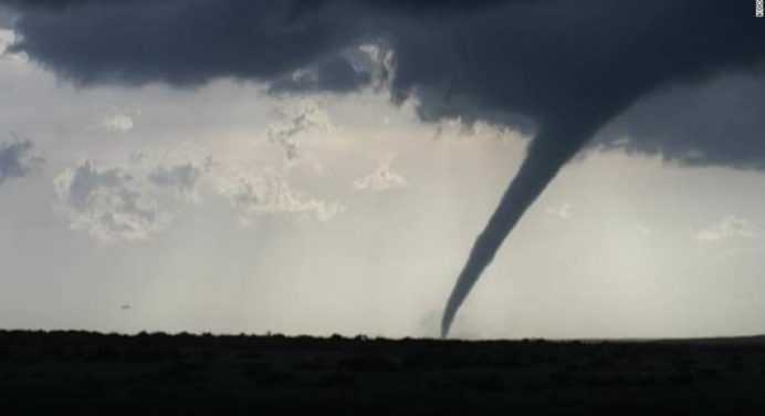 50 muertos deja impacto de varios tornados en Estados Unidos