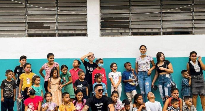 Carlos Blanco con su proyecto «Soñadores» llevó alegría a Casacuna de Guárico