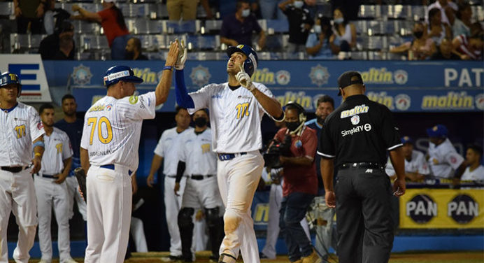 ¡Con arepas incluidas! Magallanes blanqueó al Caracas en Valencia