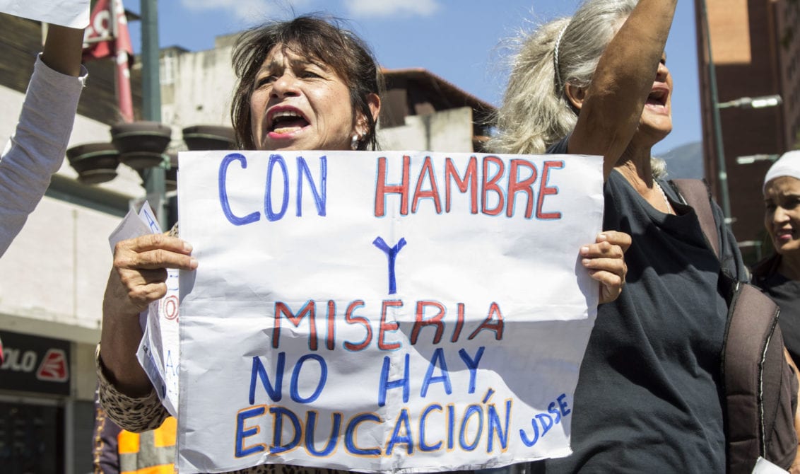 el salario de los profesores en venezuela es de maximo 11 dolares segun ong laverdaddemonagas.com protesta de maestros clase magistral sabana grande010 1132x670 1