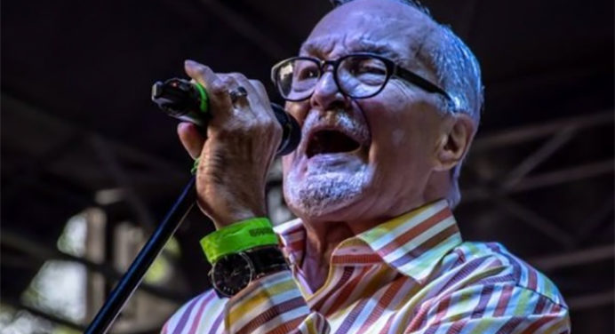 Falleció ícono de la salsa Paquito Guzmán a los 82 años (+video de Cinco noches)