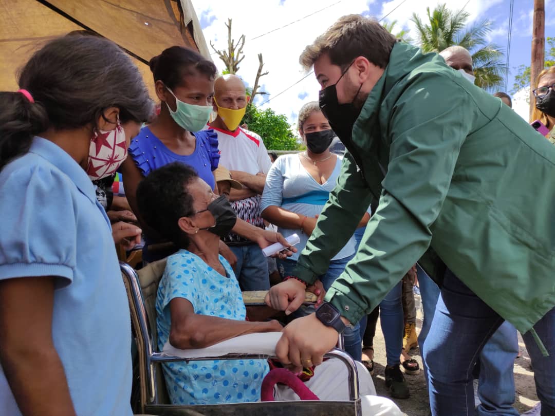 gobernador tiende su mano a familias afectadas por inundaciones en caripito laverdaddemonagas.com apoyo2