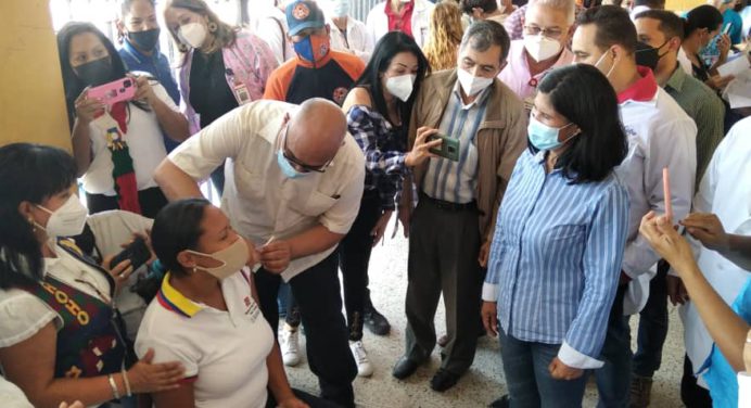 Vacunación de refuerzo anticovid iniciará el 3 de enero de 2022