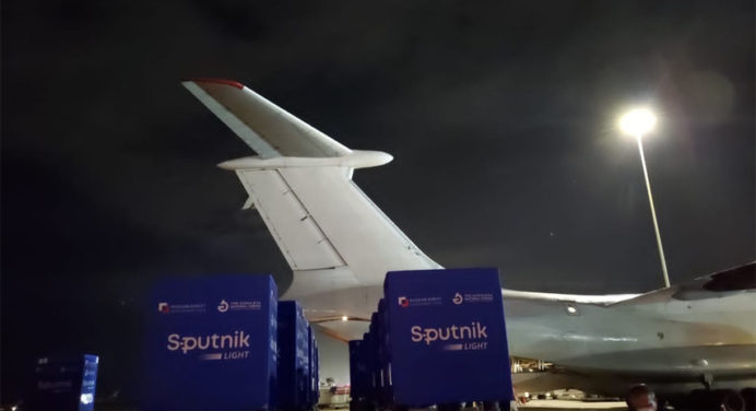 Llegó penúltimo cargamento de la vacuna Sputnik Light a Venezuela (+video)