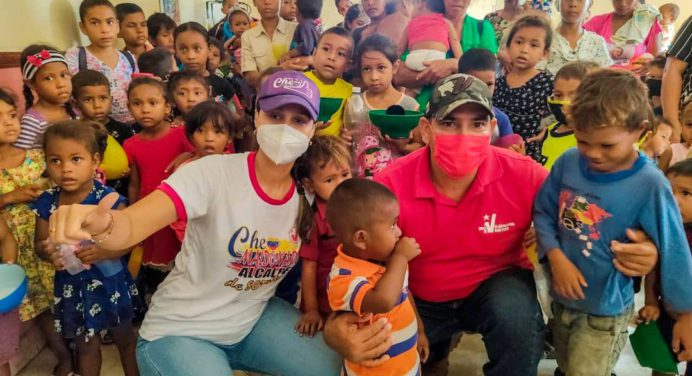 Más de mil niños fueron atendidos por la primera dama del municipio Sotillo