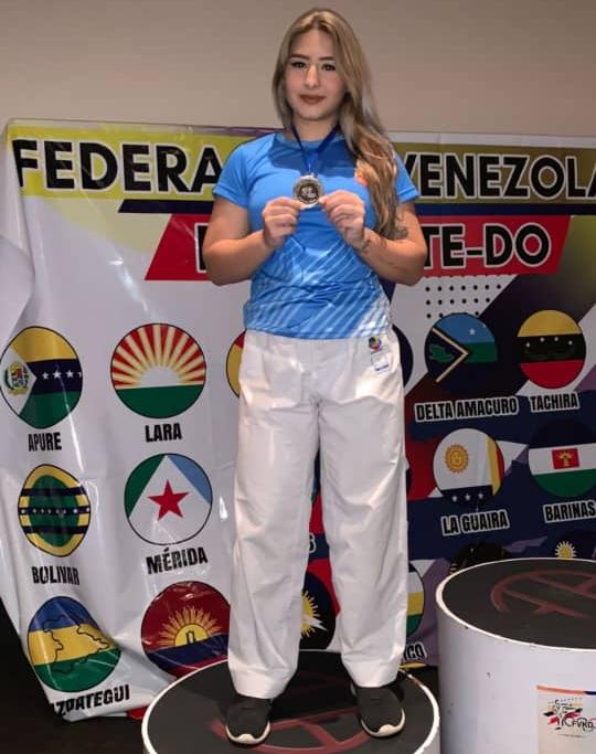 monagas conquisto cuatro medallas en la copa simon bolivar de karate laverdaddemonagas.com whatsapp image 2021 12 11 at 2.12.55 pm 1