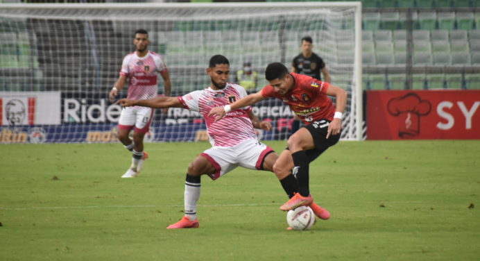 Monagas SC no pudo con Caracas y cayó en el Olímpico