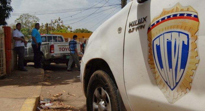 Mujer presuntamente se suicidó dentro de su casa en Prados del Sur