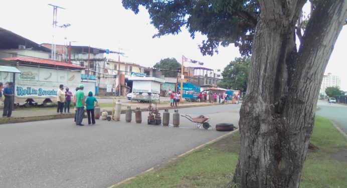 Protestan por falta de gas doméstico en la avenida Libertador