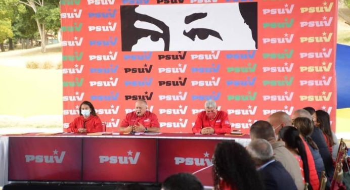 Cabello anunció que pedirán al CNE lista de firmantes por el revocatorio