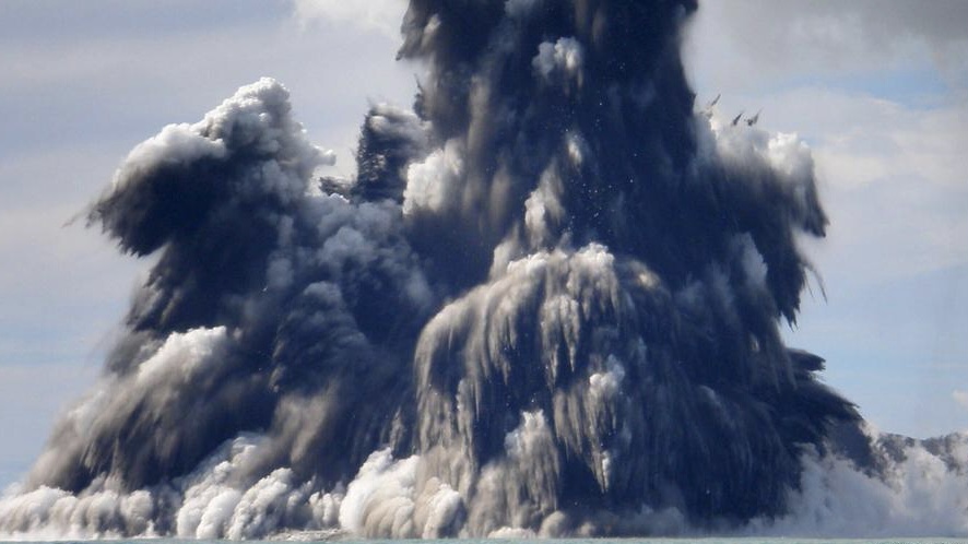 Ecuador cancela advertencia de tsunami tras erupción en Tonga