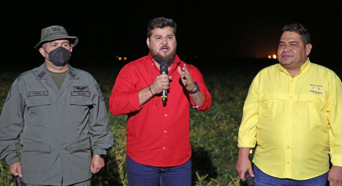 Ernesto Luna verificó inicio de cosecha de 2 mil hectáreas de frijol en Aguasay