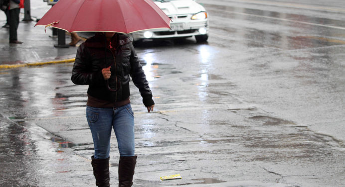 Inicio de semana con lluvias dispersas en gran parte de los estados venezolanos