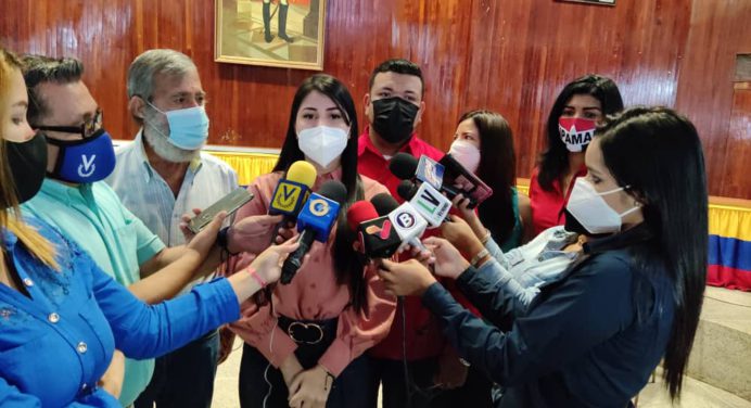 Instalada comisión legislativa para garantizar salud y bienestar a las familias