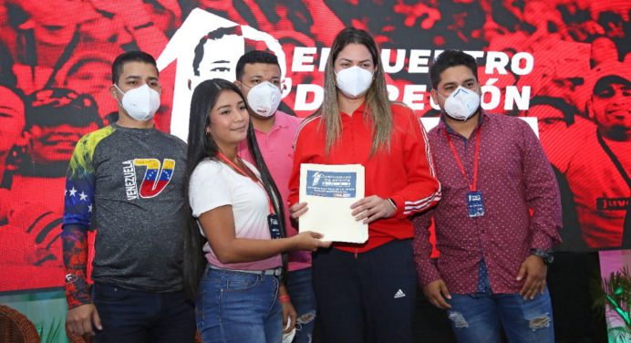 Ana Fuentes clausuró encuentro de la Jpsuv Oriente en Maturín