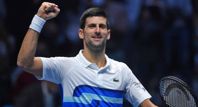 Juez ordena que Djokovic no sea deportado de Australia