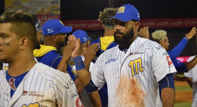 ¡El león comió arepas! Magallanes ganó y aplastó al Caracas