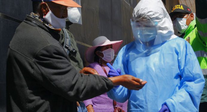 Perú rompe récord con más de 24.200 contagios en un día