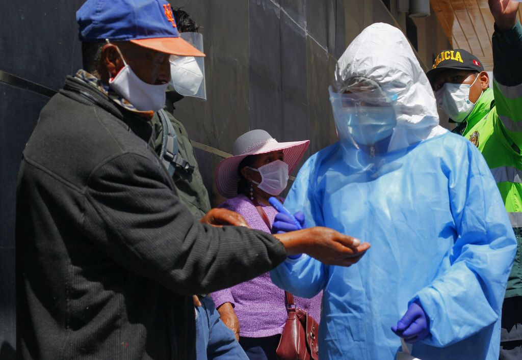 Perú rompe récord con más de 24.200 contagios en un día