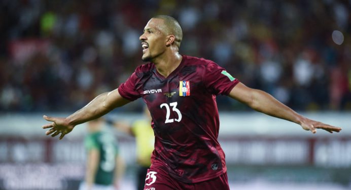 Tabla de posiciones y resultados de la fecha 15 en las eliminatorias sudamericanas