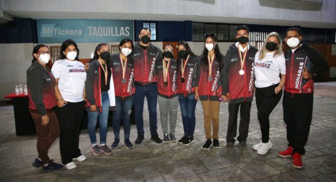 Atletas de Monagas agradecen apoyo del gobernador Ernesto Luna