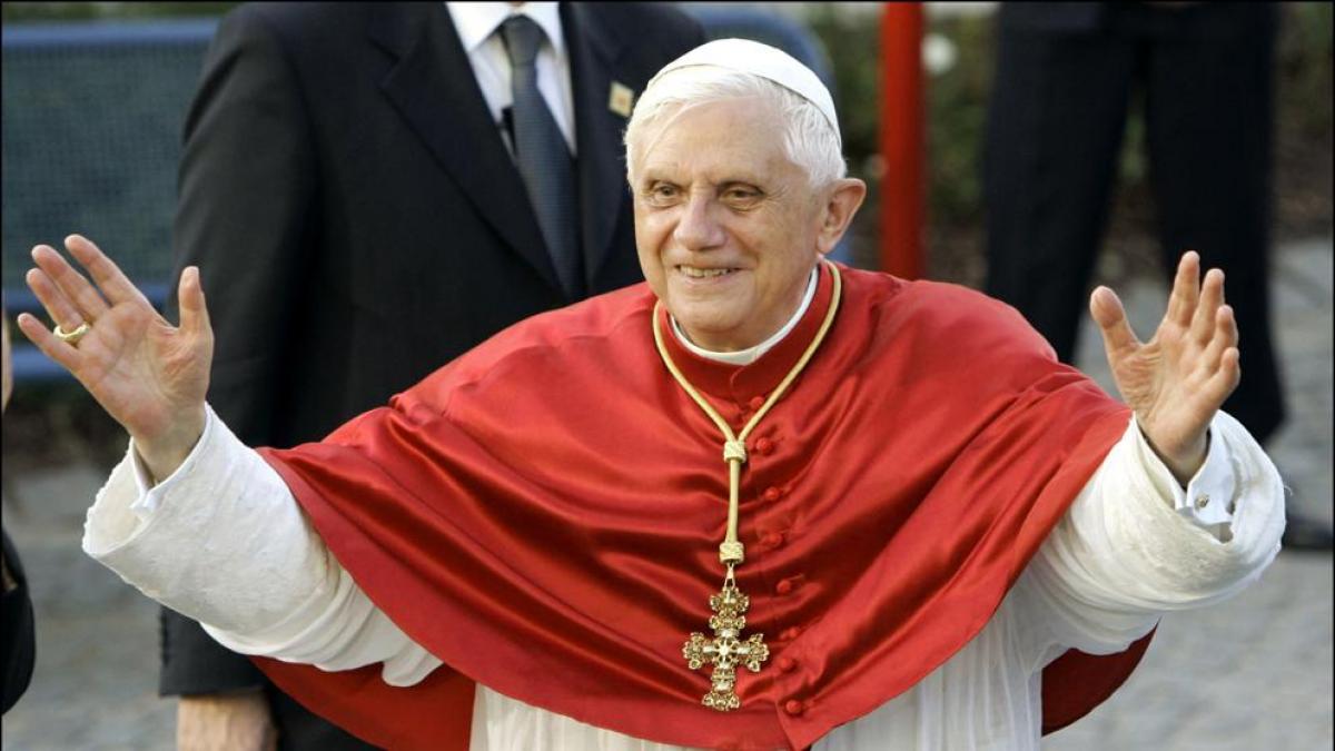 Benedicto XVI pide perdón por los abusos y errores bajo su mandato