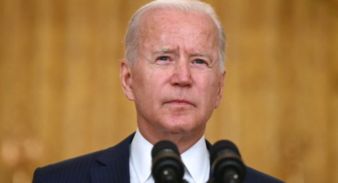 Biden reitera a Zelenski su compromiso con la soberanía de Ucrania ante Rusia