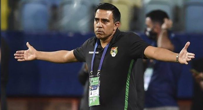 César Farías pudiera salir de la selección de Bolivia tras derrota ante Chile