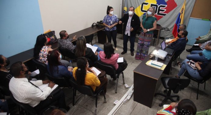 CNE dicta taller a registradores civiles municipales y hospitalarios de Monagas