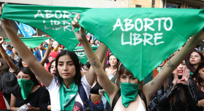Colombia despenalizó el aborto libre hasta las 24 semanas