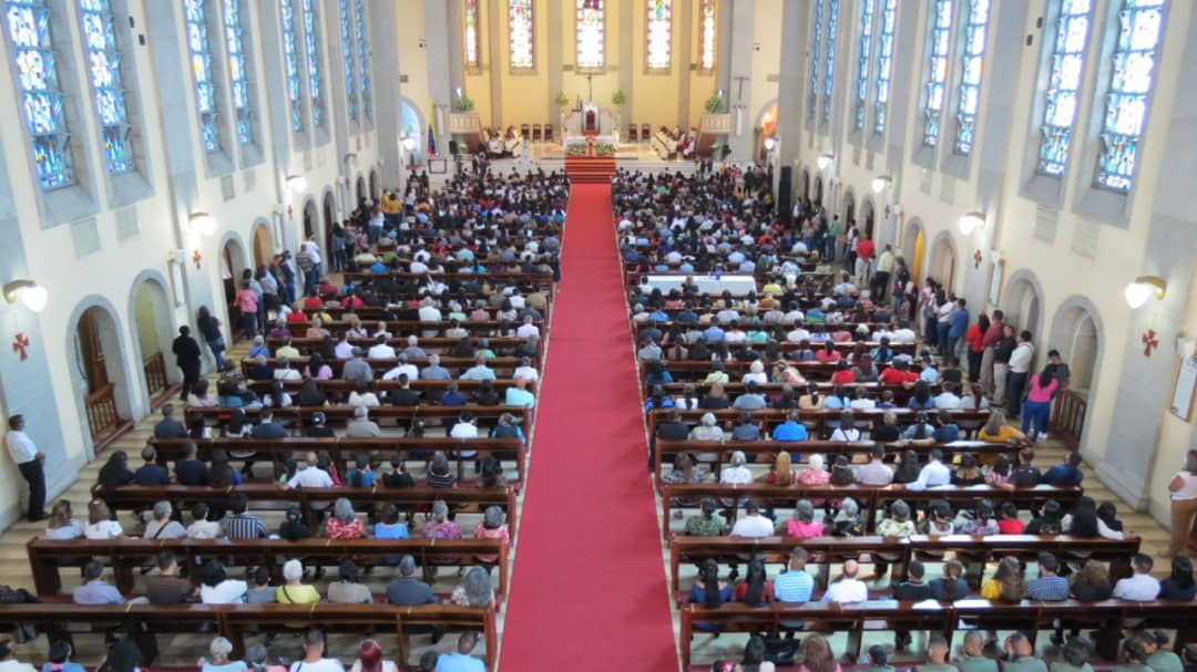 diocesis de maturin ordeno a cinco nuevos sacerdotes laverdaddemonagas.com catedral llena