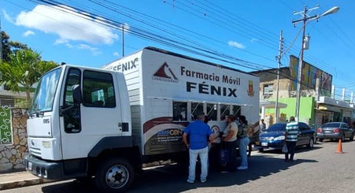 Farmacias móviles Fénix atienden a población de Cedeño