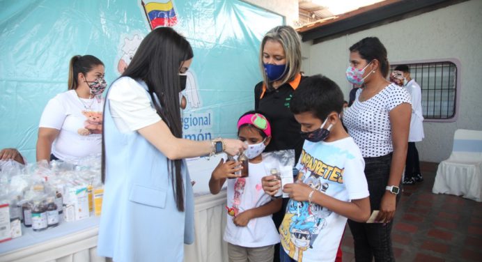 Fundación El Niño Simón realiza jornada de vacunación en Las Palmeras