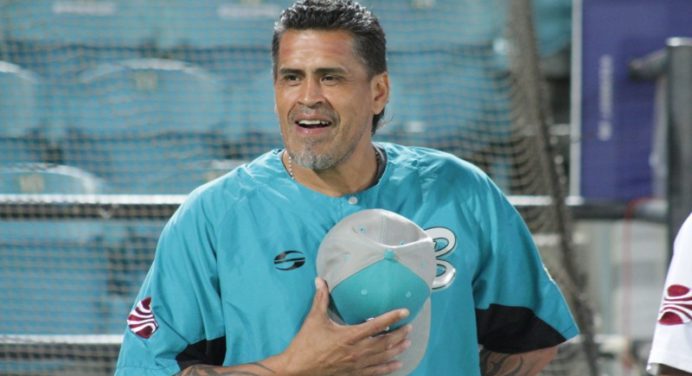 Henry Blanco será el nuevo manager de los Tiburones de La Guaira