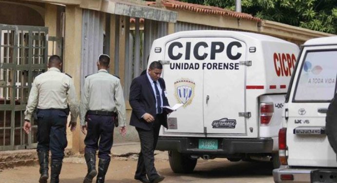 Hombre fue hallado muerto dentro de un carro en Los Guaritos