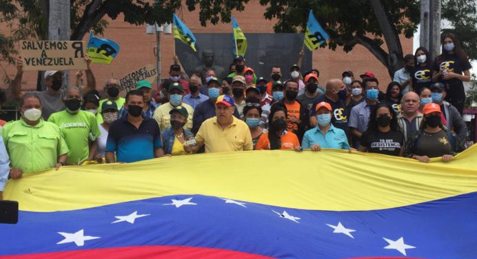 Movimiento Salvemos Venezuela realizó volanteo en Maturín