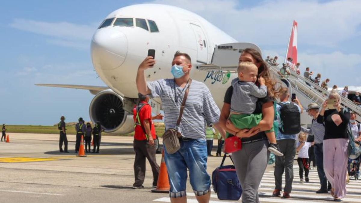 Ochenta y cinco turistas rusos llegan a Venezuela