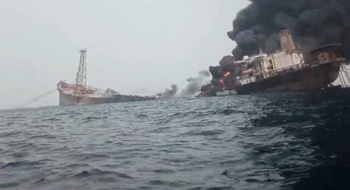 Plataforma petrolera nigeriana explota y deja 10 desaparecidos (+Video)