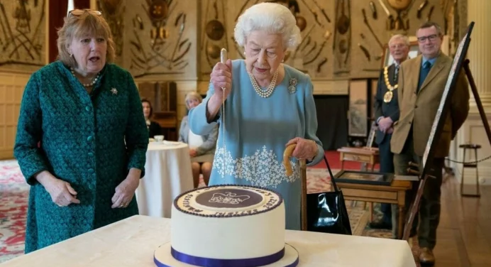Reina Isabel II: Los hitos que marcan los 70 años en el trono de la monarca británica