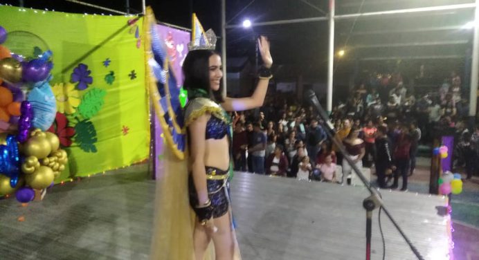 Yuriana Montes fue coronada Reina del Carnaval 2022 en el municipio Acosta