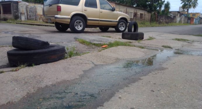 ¡Alerta! Calle 6 de La Cañada de La Puente se está hundiendo