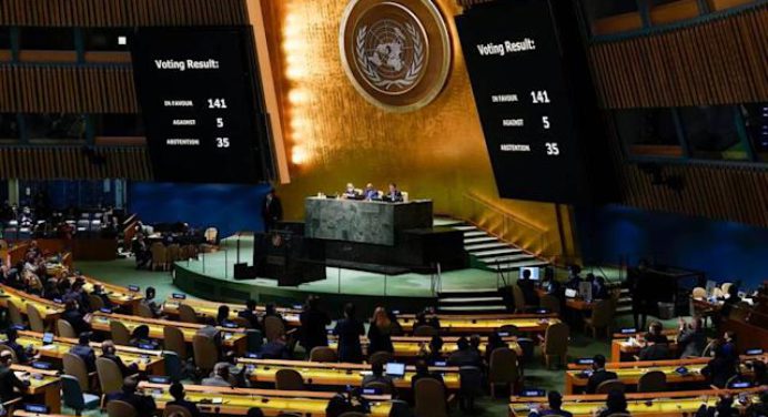 Asamblea General de la ONU condena los ataques ruso en Ucrania