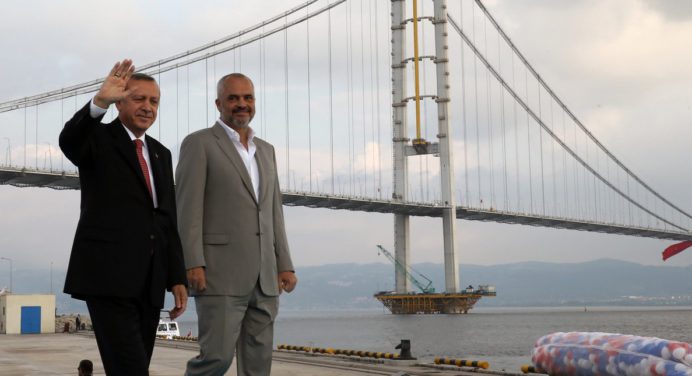 ¡Atención! Turquía tiene el puente colgante más largo del mundo