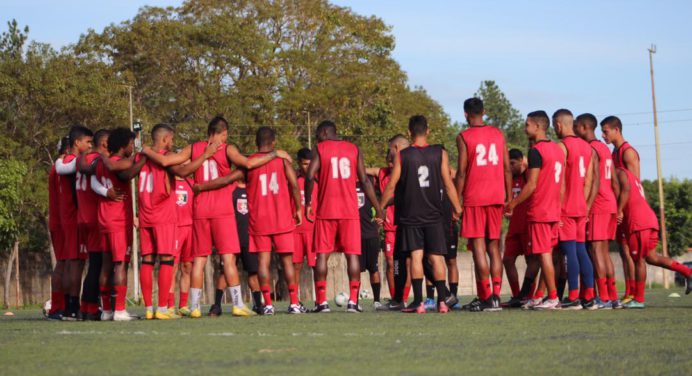 Atlético La Cruz tendrá nueve rivales en el grupo oriental de la Liga FUTVE 2