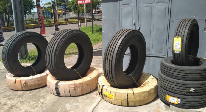 Neumáticos para el transporte de productos y alimentos cuestan 350 dólares