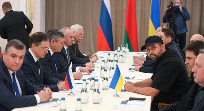 Diálogo Rusia- Ucrania se reanuda este miércoles por contradicciones