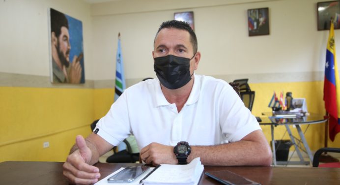 Evalúan aumentar número de transportistas que surten a diario gasolina subsidiada