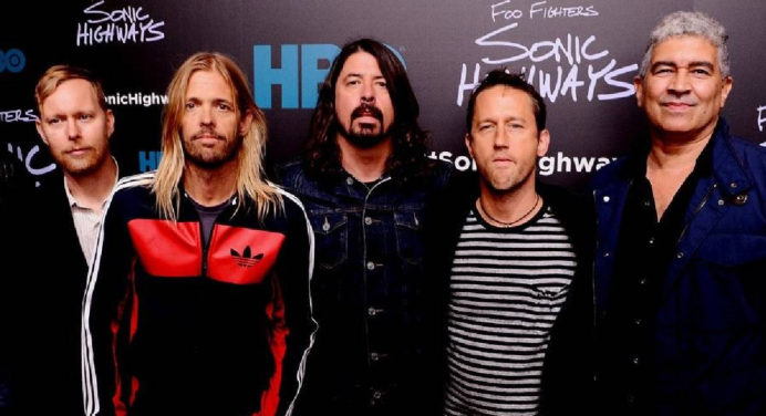 Hallan muerto al baterista de Foo Fighters en habitación de hotel en Bogotá