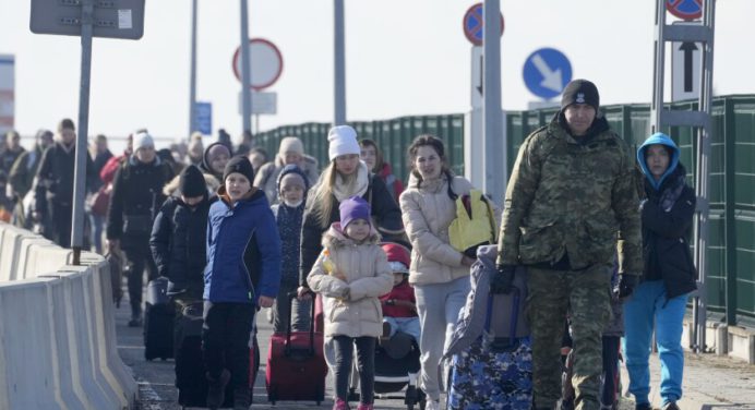 La cifra de refugiados ucranianos se acerca a los 4 millones